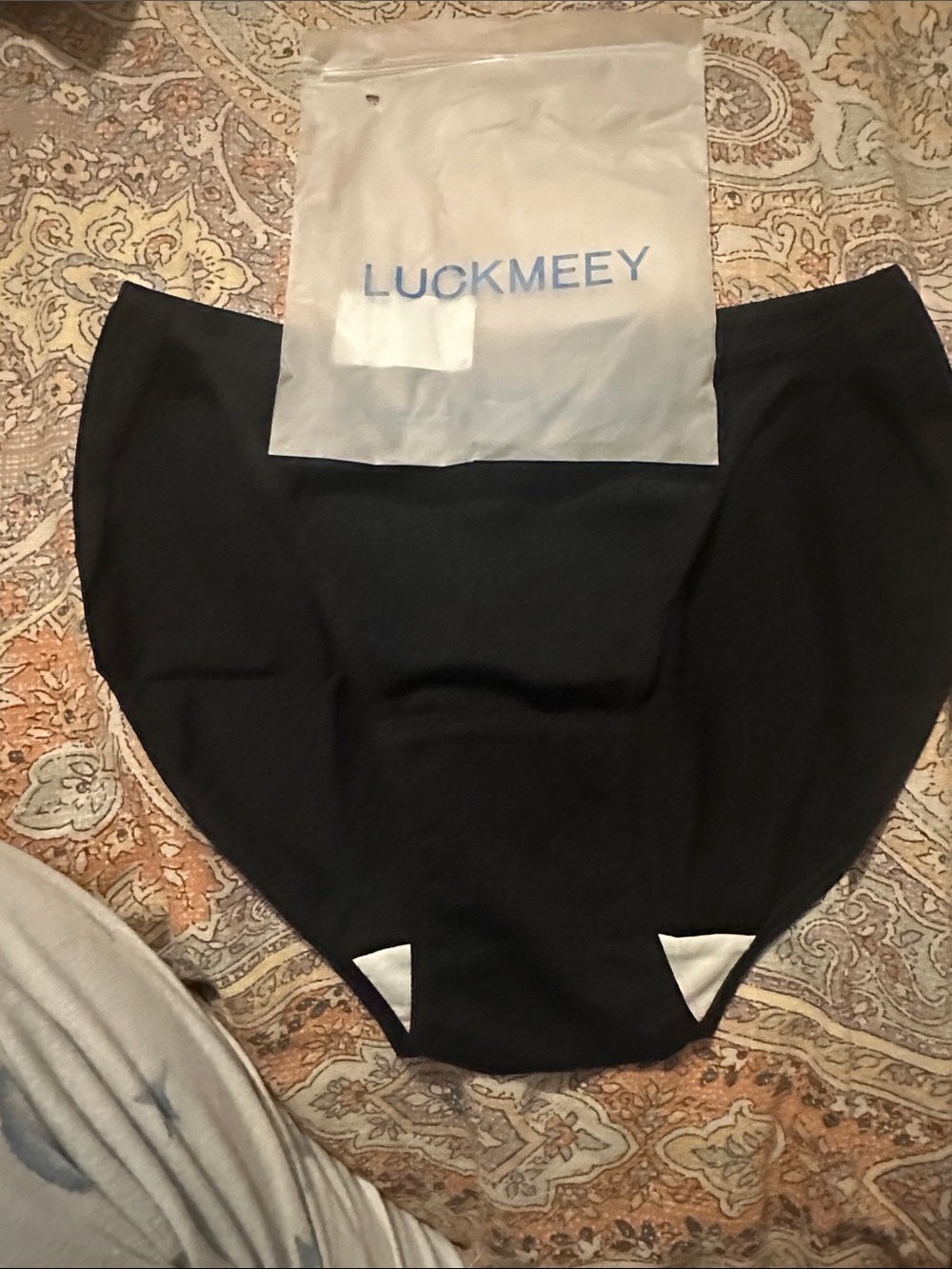 Women’s High-Waist Black Seamless Brief